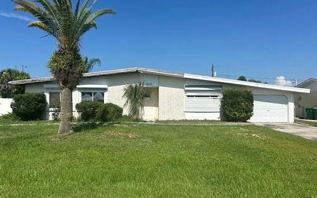 Photo of 322 Sailfish Ln, Other, FL 33982 (MLS # 129550)