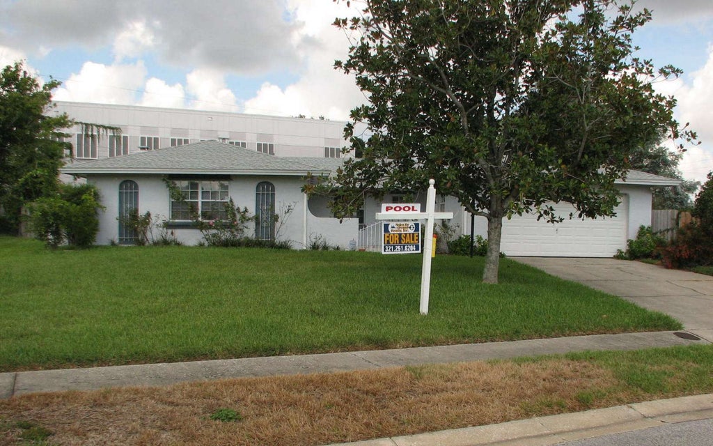 Photo of 5044 The Oaks Cir, Other, FL 32809 (MLS # 133155)