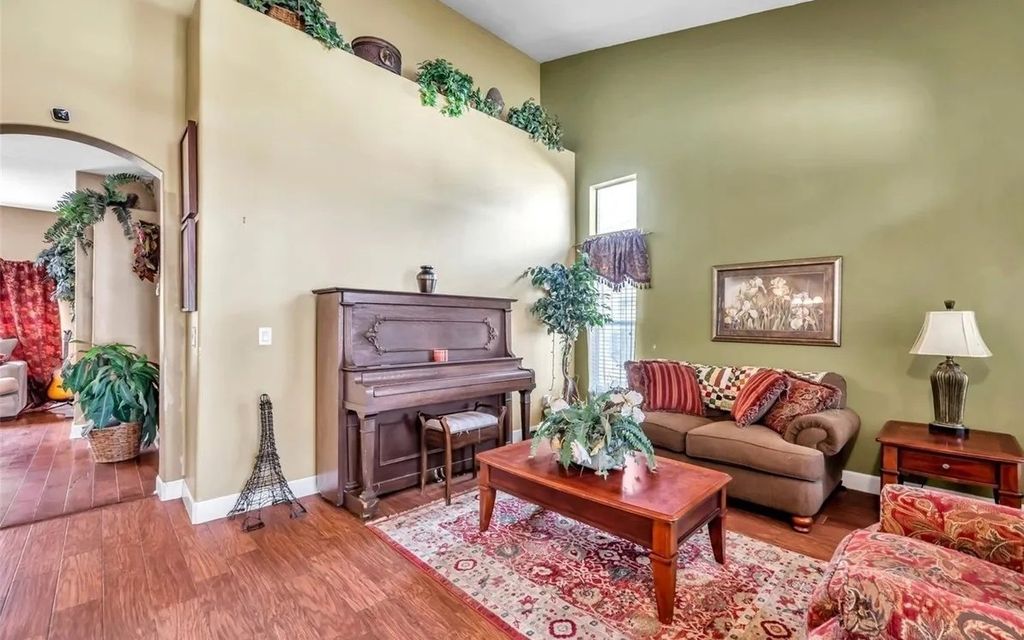 Photo of 11314 Oyster Bay Cir, Other, FL 34654 (MLS # 128864)