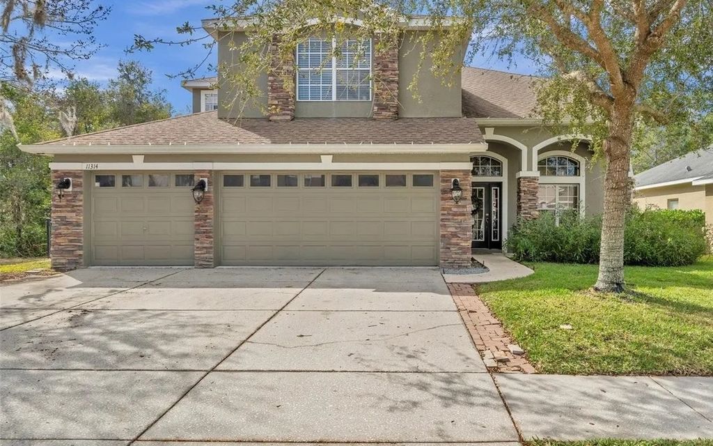Photo of 11314 Oyster Bay Cir, Other, FL 34654 (MLS # 128864)