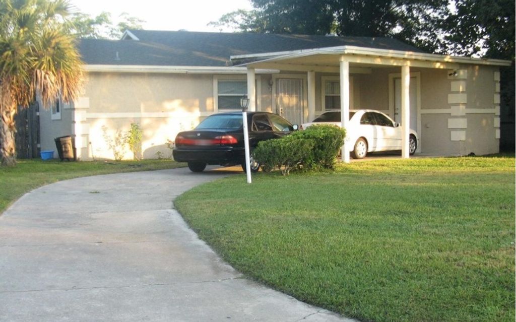 Photo of 229 Ronnie Cir, Other, FL 32811 (MLS # 130306)
