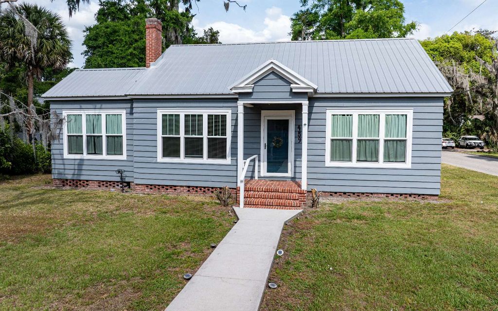 Photo of 459 SE Hernando Ave, Lake City, FL 32025 (MLS # 127005)