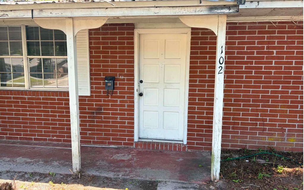 Photo of 1061 SW McFarlane 102, Lake City, FL 32025 (MLS # 131466)