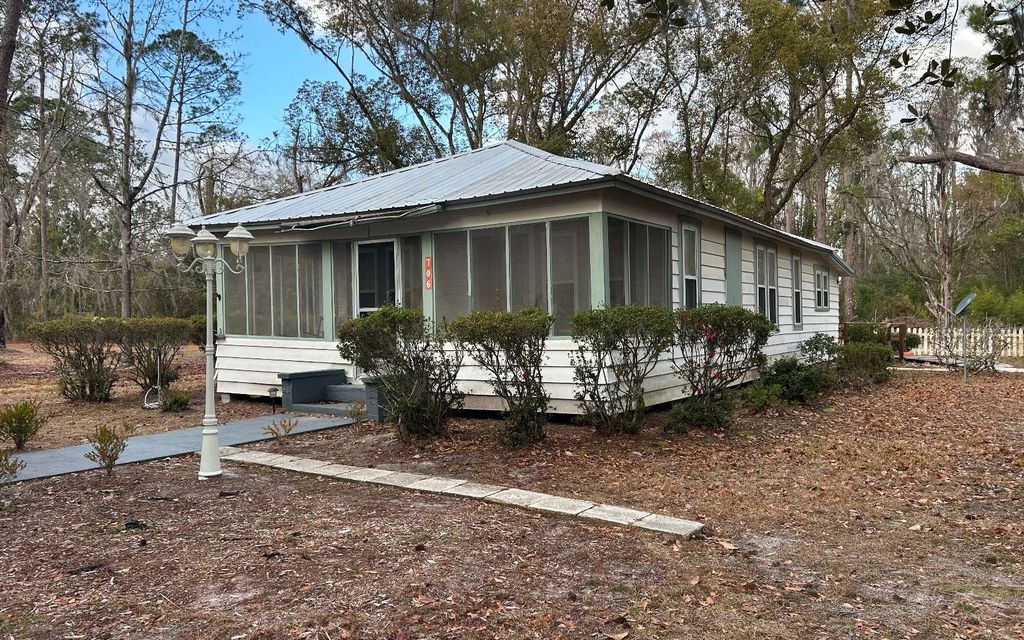 Photo of 706 NW 6th Ave, Jasper, FL 32052 (MLS # 130293)