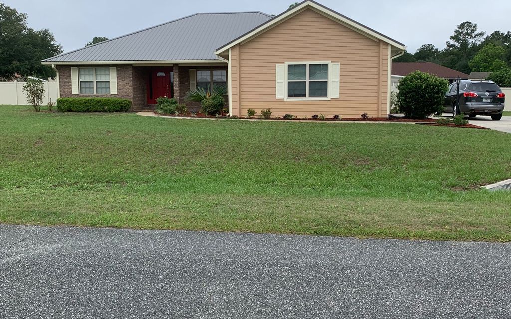 Photo of 128 SW Inwood Court, Lake City, FL 32024 (MLS # 130565)