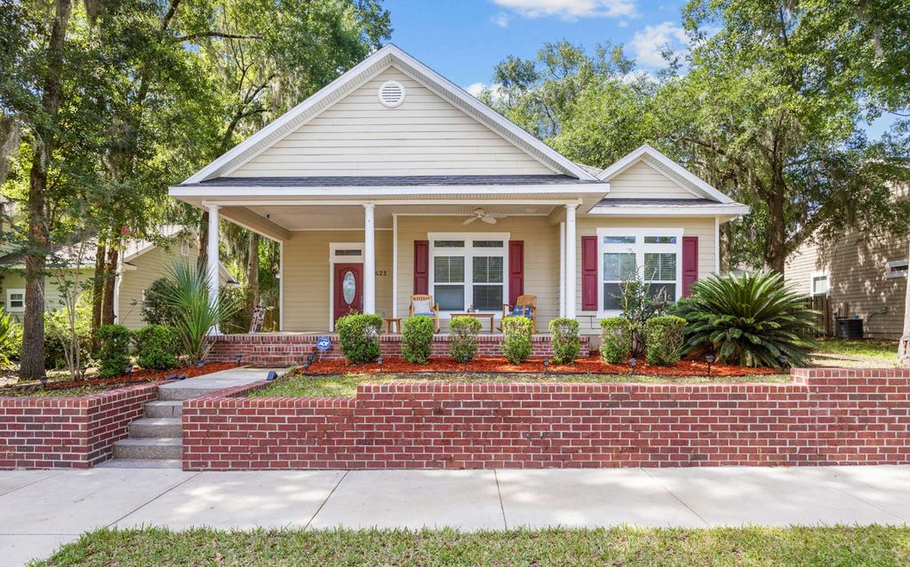 Photo of 16623 NW 167th Place, Alachua, FL 32615 (MLS # 127801)