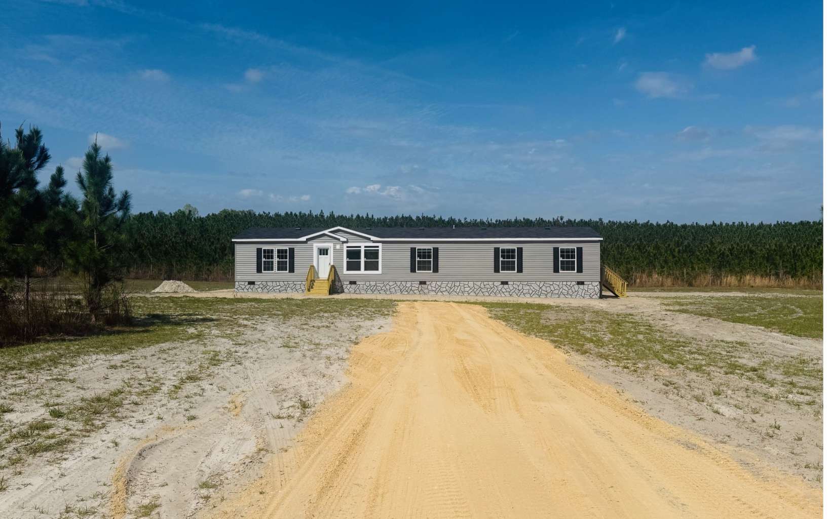 Photo 1 of 17 — 10465 161ST, Live Oak, FL 32060