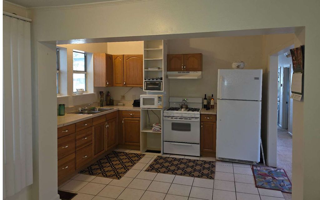 Photo of 350 NW Desoto Ave, Lake City, FL 32025 (MLS # 129854)