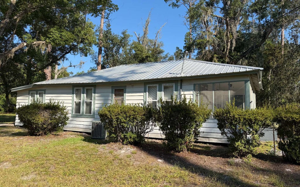 Photo of 706 NW 6th Ave, Jasper, FL 32052 (MLS # 133456)