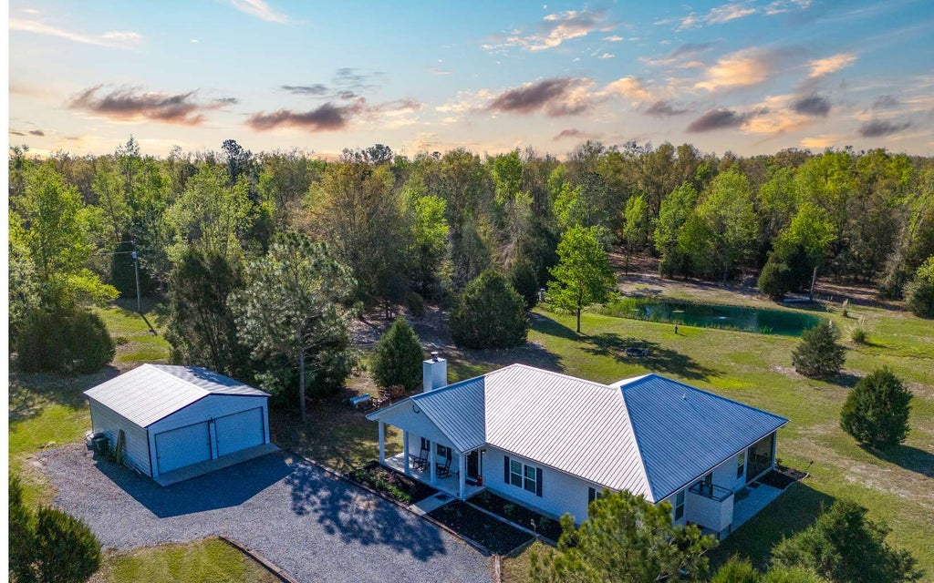 Photo of 11001 225th Road, Live Oak, FL 32060 (MLS # 130636)