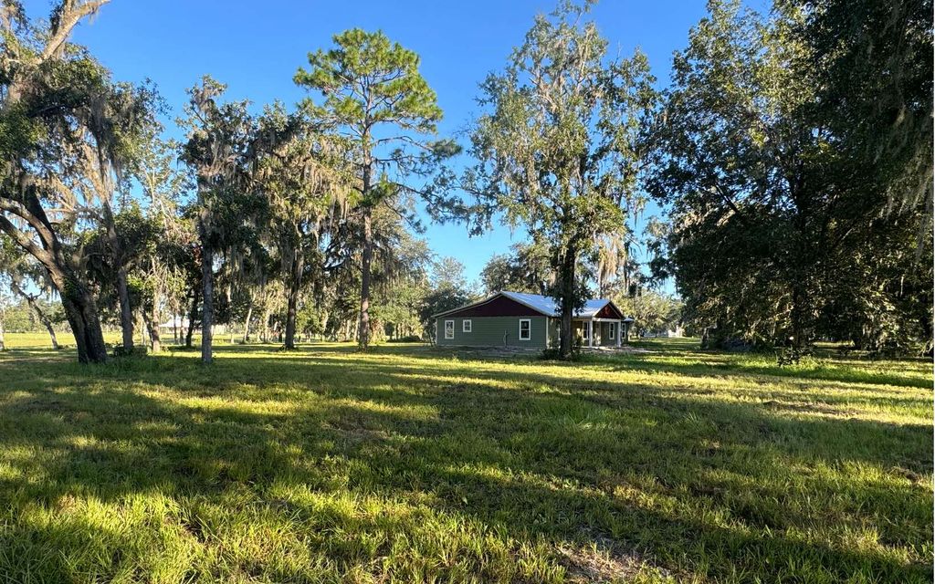 Photo of 4447 85th Rd, Live Oak, FL 32060 (MLS # 124629)