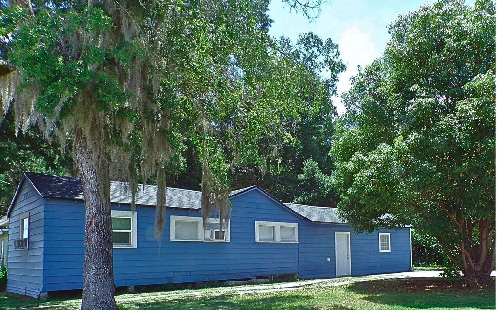 Photo of 1054 SE Saint Johns St, Lake City, FL 32025 (MLS # 127682)
