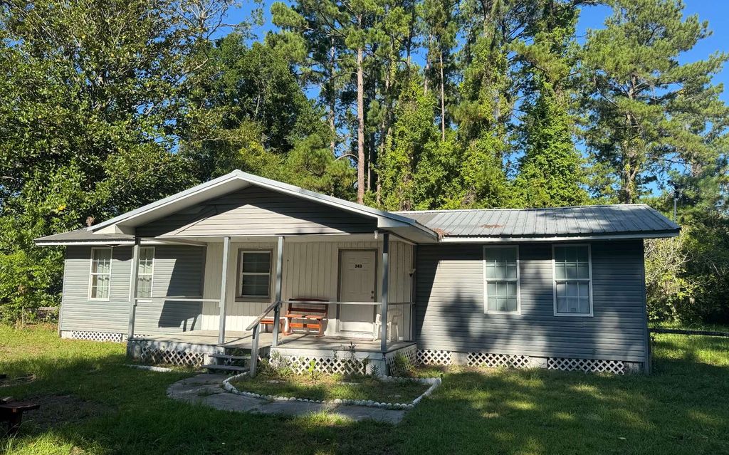Photo of 243 SE Vet Loop, Lake City, FL 32025 (MLS # 127857)