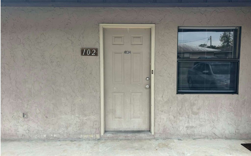 Photo of 3806 NW Huntsboro 102 St, Lake City, FL 32055 (MLS # 129418)