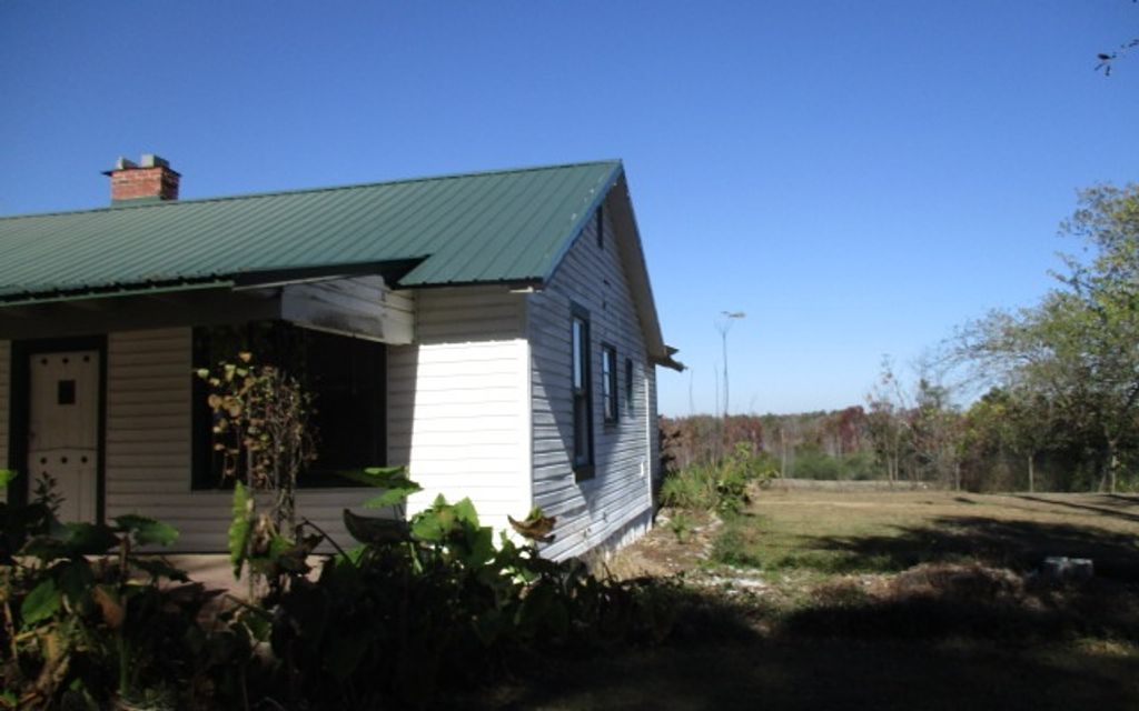 Photo of 383 NE Ridge Loop, Madison, FL 32340 (MLS # 129575)