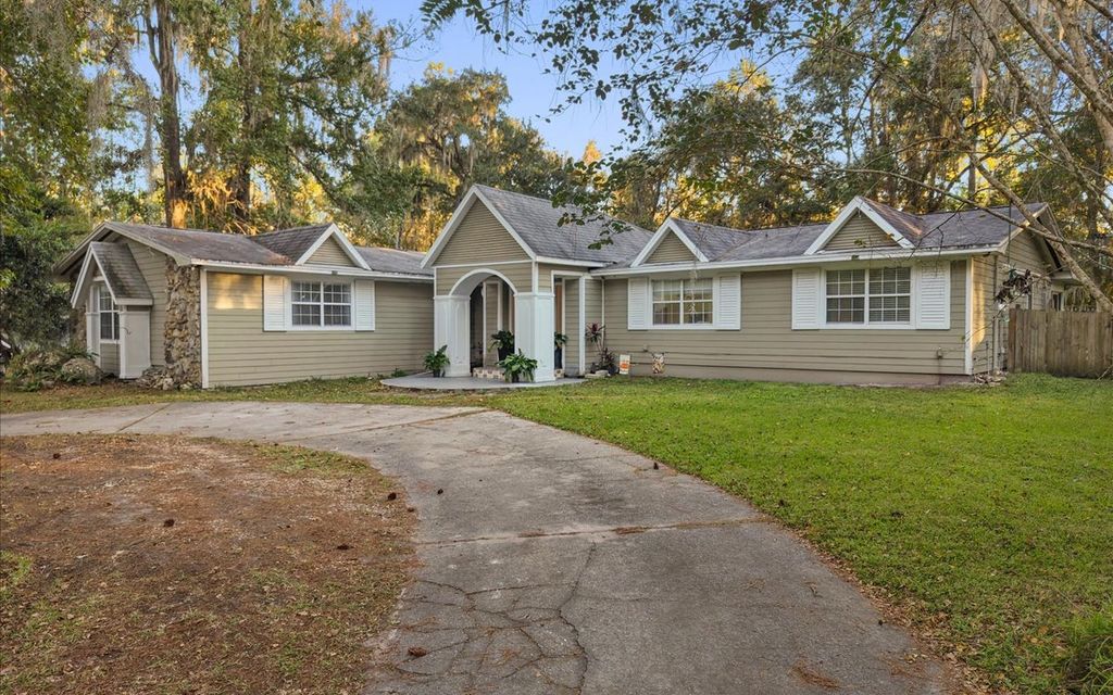 Photo of 5609 NW 53rd Ct, Gainesville, FL 32653 (MLS # 129235)