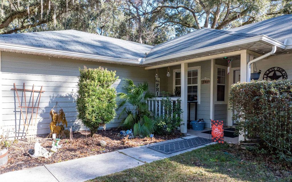 Photo of 17469 NW 237th St, High Springs, FL 32643 (MLS # 129919)