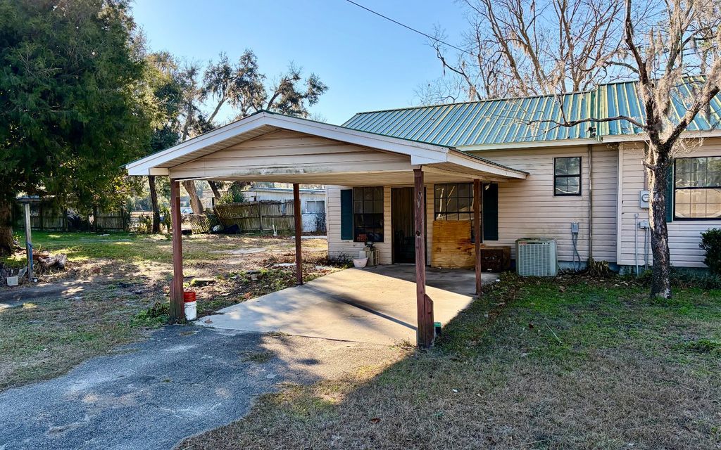 Photo of 278 N Fletcher Ave, Mayo, FL 32066 (MLS # 130060)