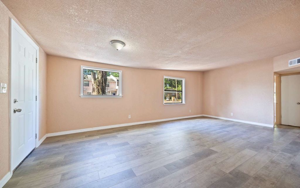 Photo of 993 SE Putnam Street, Lake City, FL 32025 (MLS # 127736)