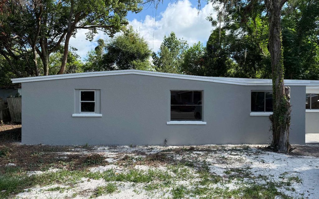 Photo of 993 SE Putnam Street, Lake City, FL 32025 (MLS # 127736)
