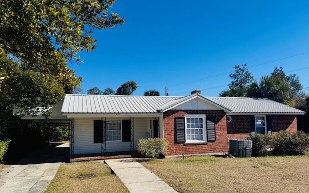 Photo of 211 SW 1st Avenue, Jasper, FL 32052 (MLS # 130166)