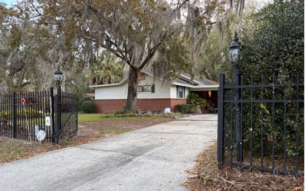 Photo of 2041 NW Lake Jeffery Road, Lake City, FL 32055 (MLS # 130533)