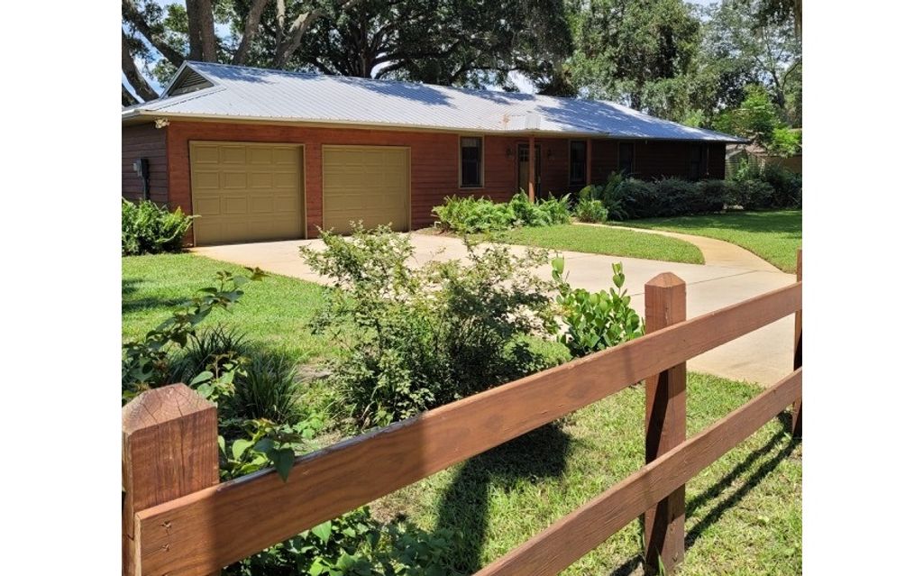 Photo of 7915 Breezy Point Road W Rd, Other, FL 32666 (MLS # 128188)