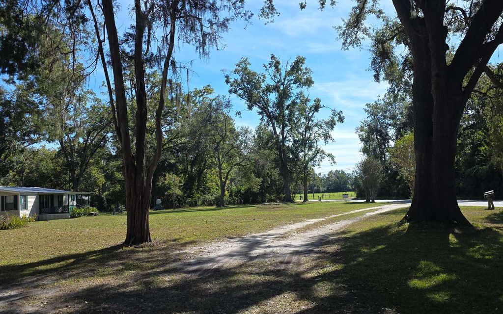 Photo of 7410 129th Rd, Live Oak, FL 32060 (MLS # 129920)