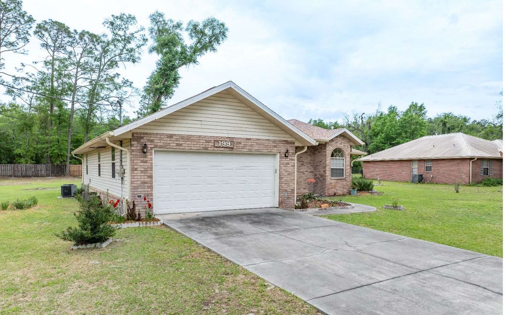 Photo of 199 SW Courtesy Way, Lake City, FL 32024 (MLS # 130951)