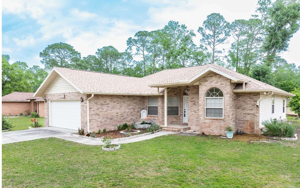 Photo of 199 SW Courtesy Way, Lake City, FL 32024 (MLS # 130951)