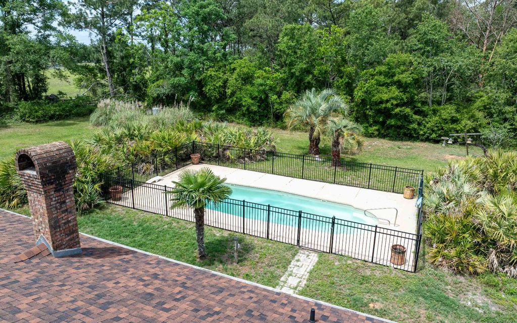 Photo of 7823 161st Rd, Live Oak, FL 32060 (MLS # 131529)