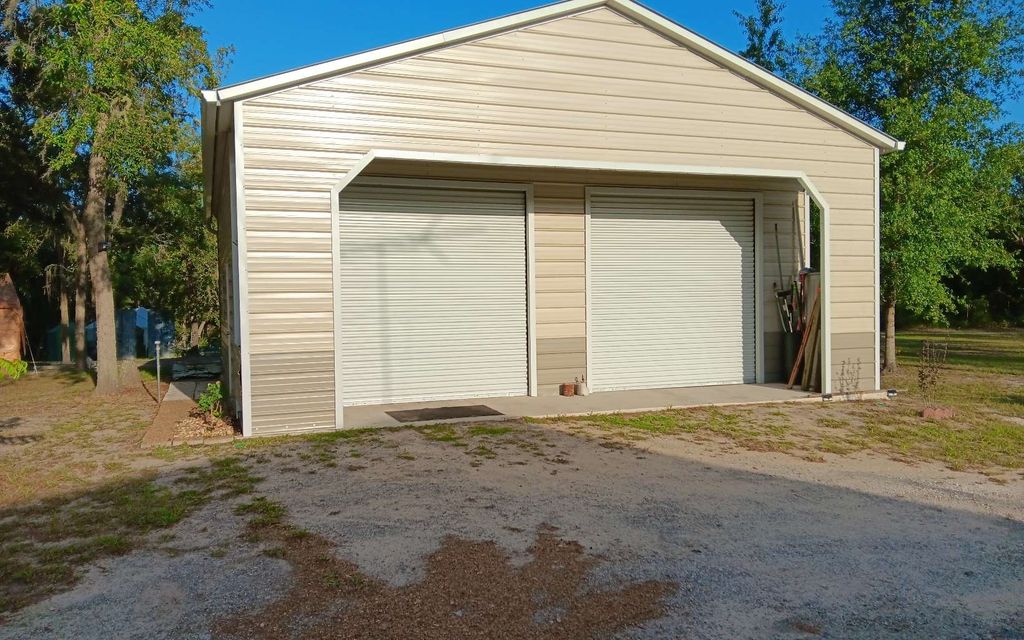 Photo of 9172 Kedrone Drive, Other, FL 33597 (MLS # 127497)