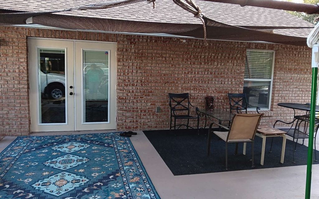 Photo of 9172 Kedrone Drive, Other, FL 33597 (MLS # 127497)