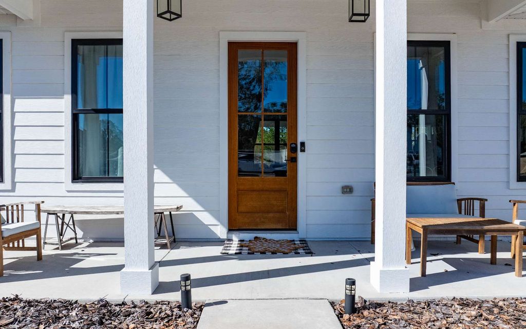 Photo of 244 SW Beacon Way, Lake City, FL 32025 (MLS # 130076)