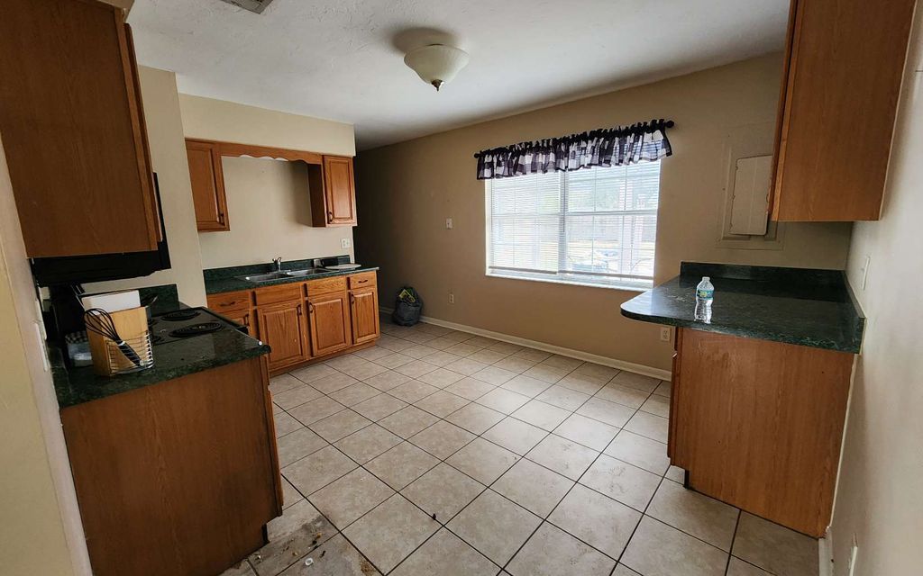 Photo of 629 Lamar St SE St, Live Oak, FL 32064 (MLS # 129981)