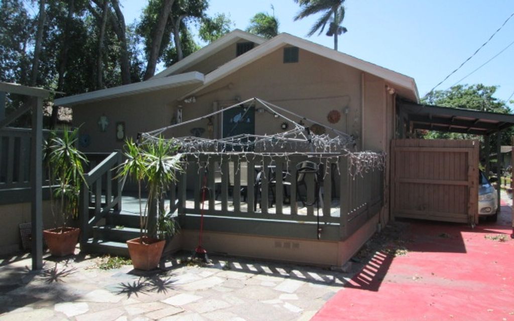 Photo of 917 17th St W ST, Other, FL 34205 (MLS # 132029)