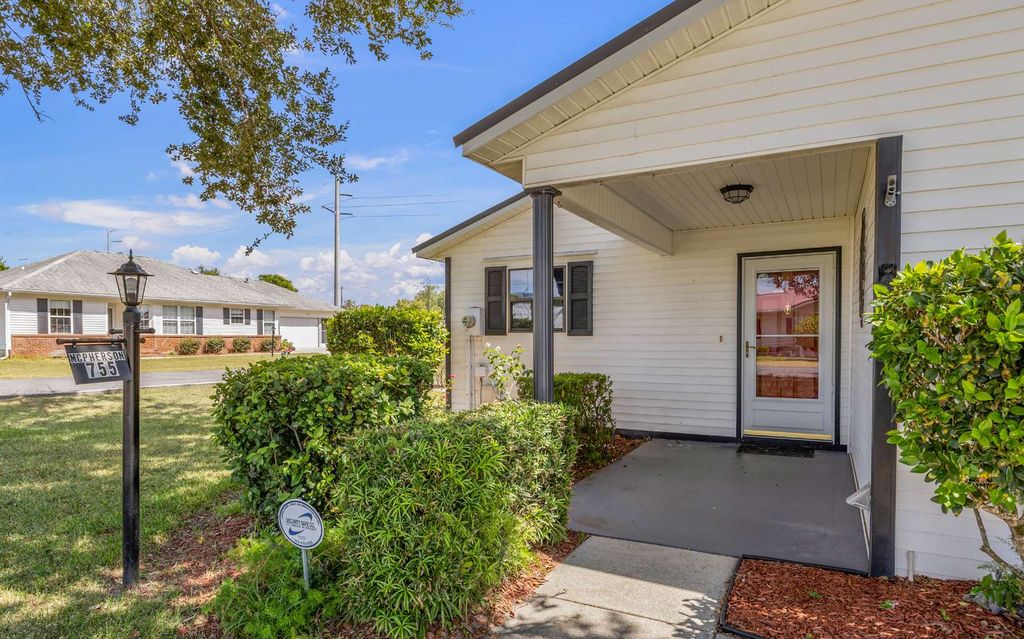 Photo of 755 SE Rosewood Circle, Lake City, FL 32025 (MLS # 128917)