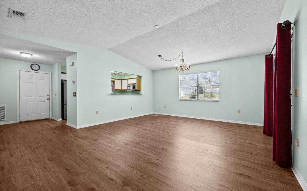 Photo of 755 SE Rosewood Circle, Lake City, FL 32025 (MLS # 128917)