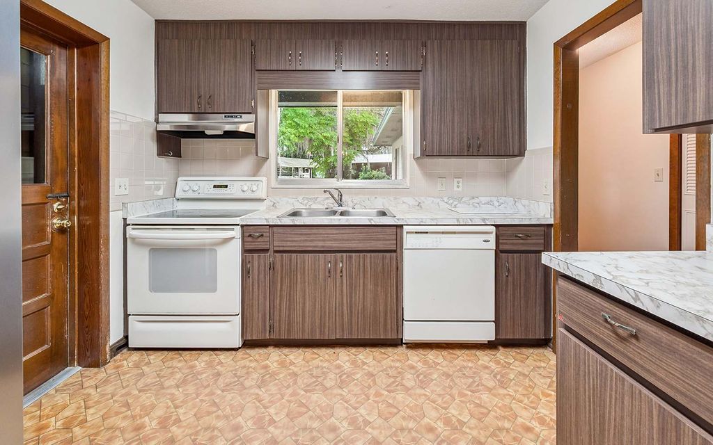 Photo of 6849 SE 35th Street, Keystone Heights, FL 32656 (MLS # 127861)