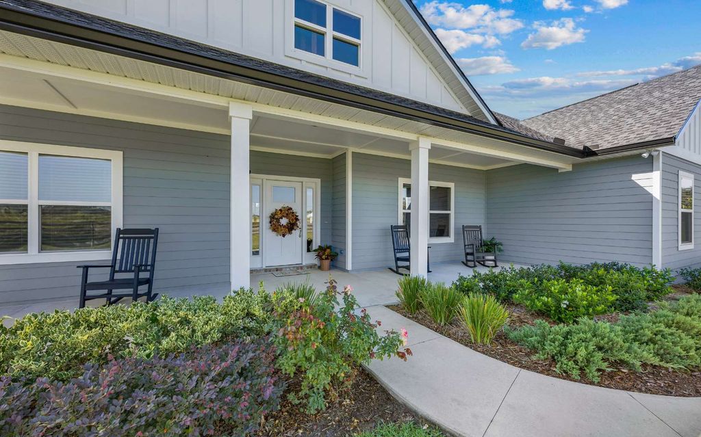 Photo of 10172 98th Path, Live Oak, FL 32060 (MLS # 128899)