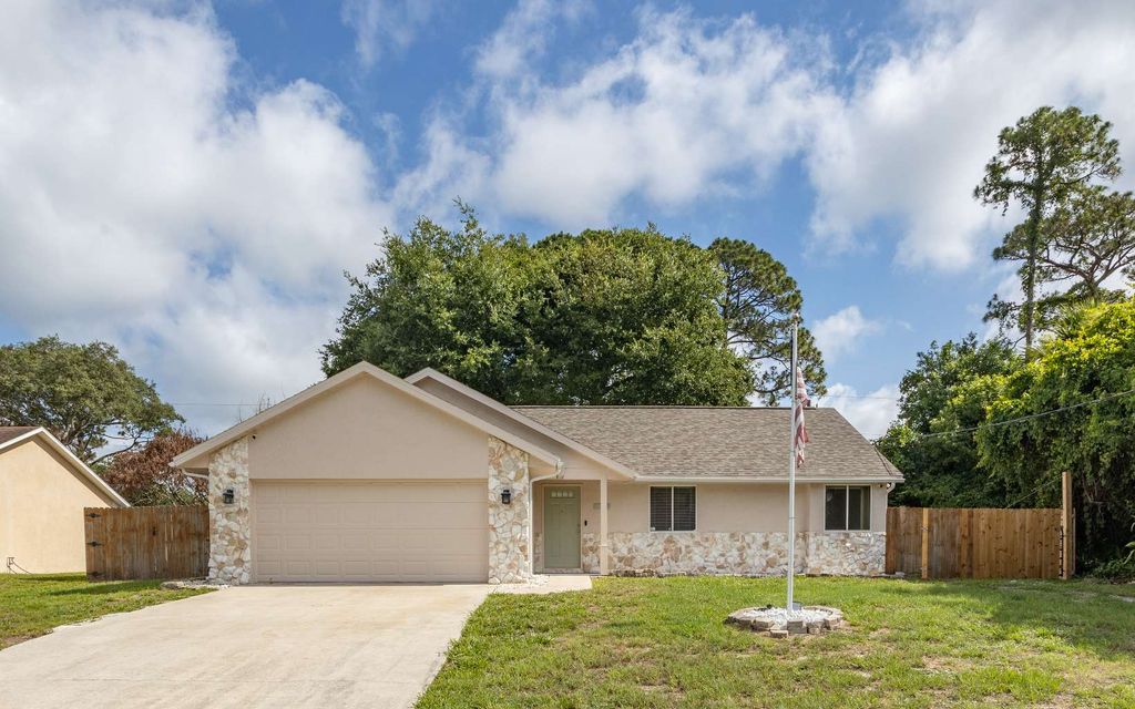 Photo of 5134 Jamaica Rd, Other, FL 32927 (MLS # 131887)