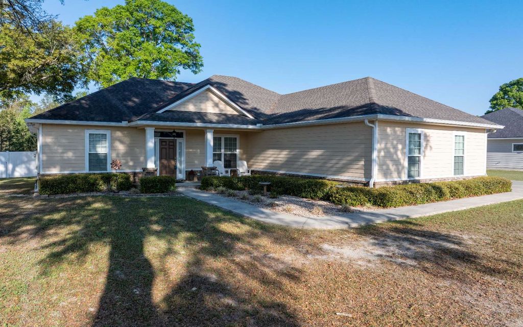 Photo of 240 SW Granite Court, Lake City, FL 32024 (MLS # 130723)