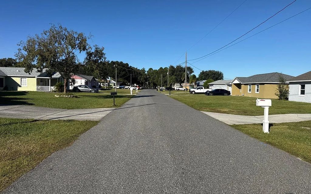 Photo of 132 Cory Ct, Other, FL 33823 (MLS # 129273)