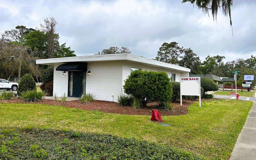 Photo of 798 SW Main Boulevard, Lake City, FL 32025 (MLS # 129735)