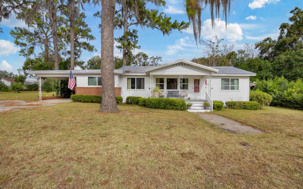 Photo of 195 SE Emma Place, Lake City, FL 32025 (MLS # 129456)