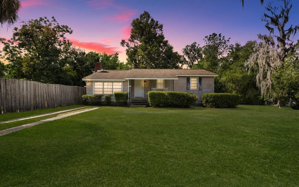 Photo of 302 SW Short Lane, Lake City, FL 32025 (MLS # 128631)
