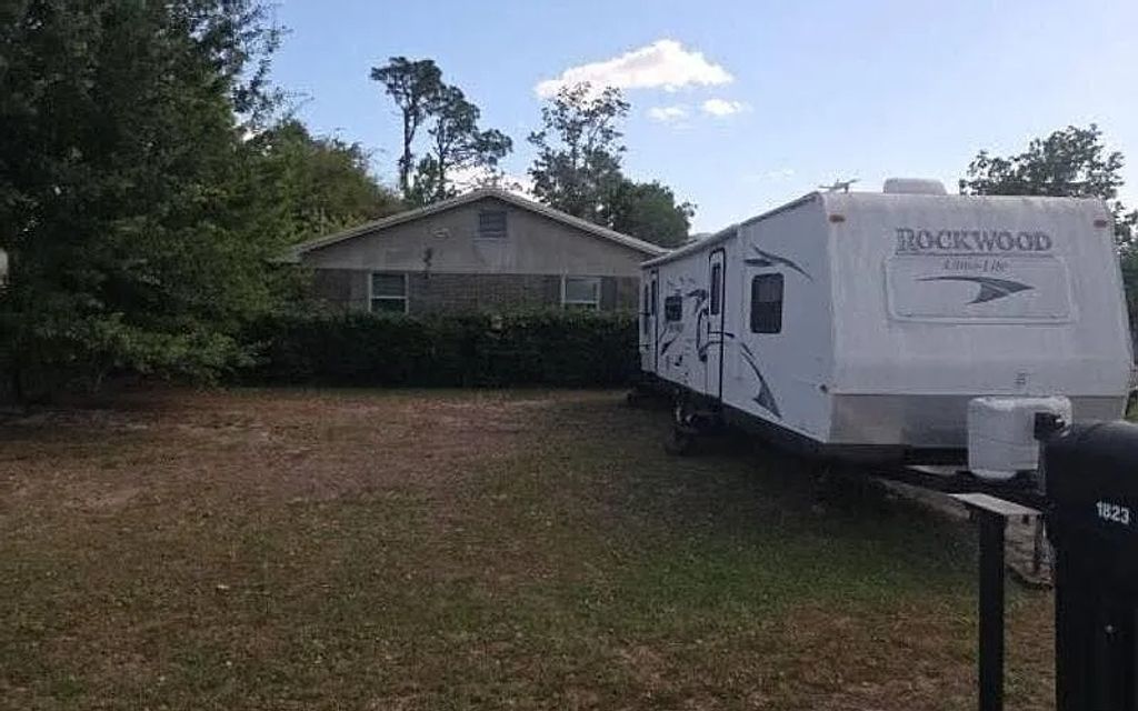 Photo of 1823 Airport Cir, Other, FL 32405 (MLS # 131252)