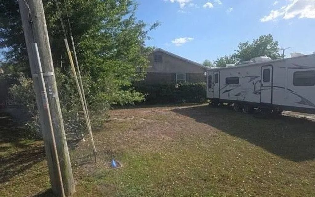Photo of 1823 Airport Cir, Other, FL 32405 (MLS # 131252)