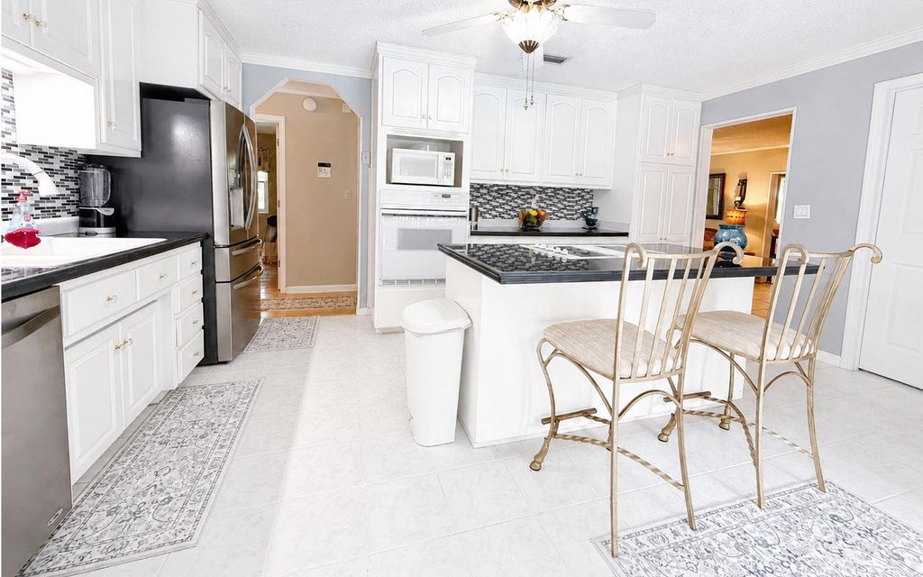 Photo of 515 Westmoreland St, Live Oak, FL 32064 (MLS # 132819)