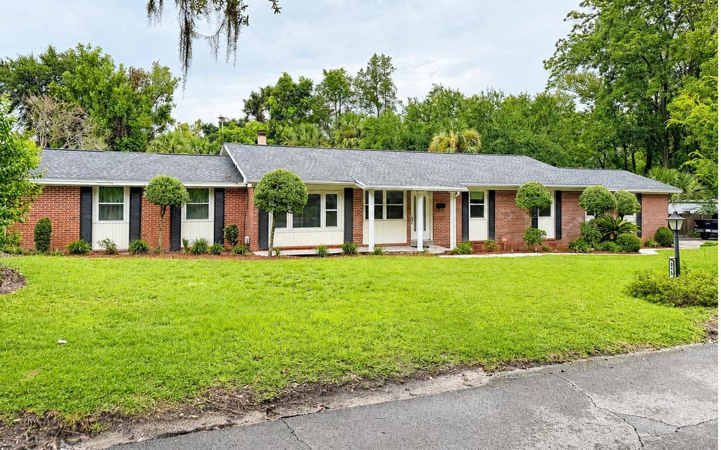 Photo of 515 Westmoreland St, Live Oak, FL 32064 (MLS # 132819)